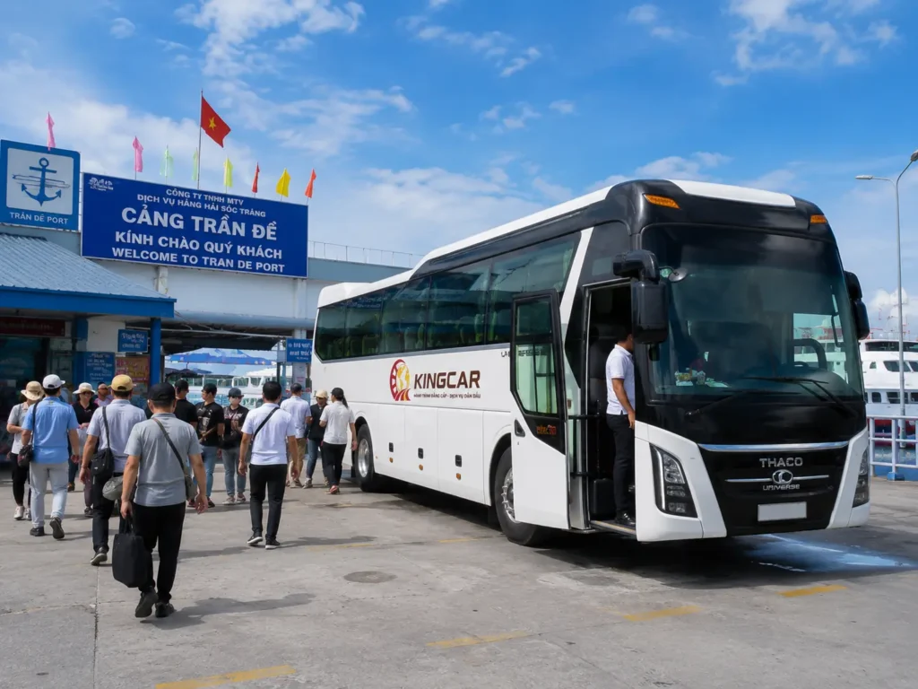 Thuê xe 4 7 16 29 45 chỗ có tài xế sài gòn đi sóc trăng 02